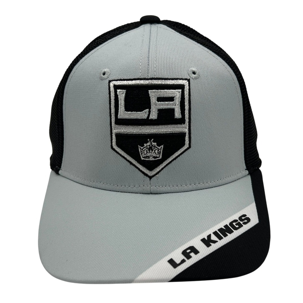Adidas LA Kings NHL Structured Flex Hat Grey Black Mens Size‎ SM/MD NEW